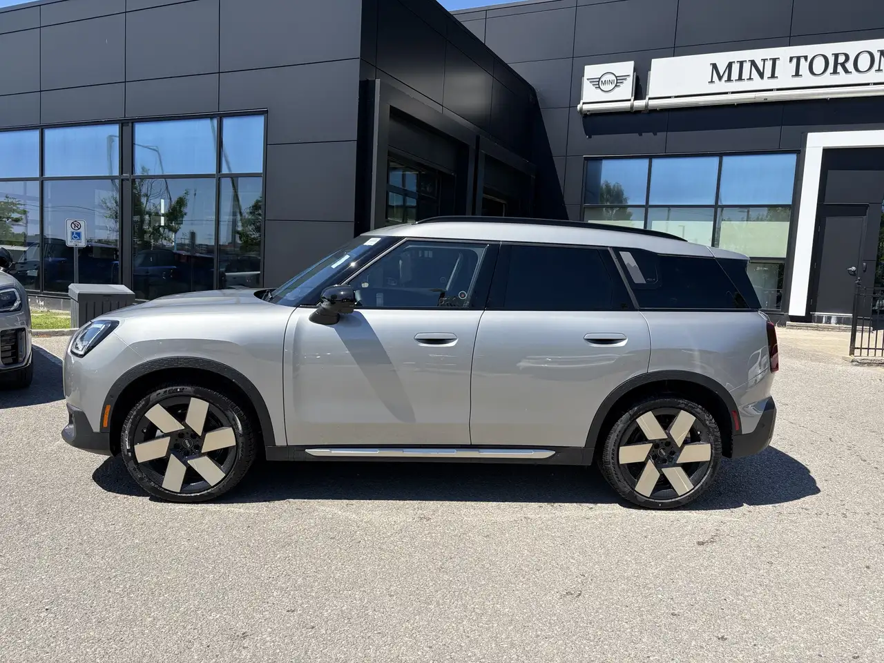 MINI Countryman снимка MINI Countryman