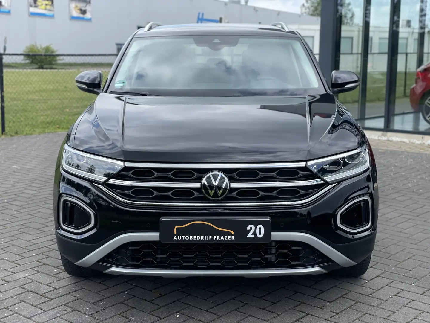 Volkswagen T-Roc 1.0 TSI Style/ LED / NAVI / CRUISE / RIJKLAAR Zwart - 2