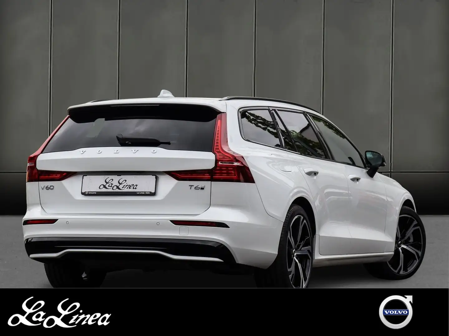 Volvo V60 T6 Recharge AWD Plus Dark NP: 72.680,-//BLIS/HK... Weiß - 2