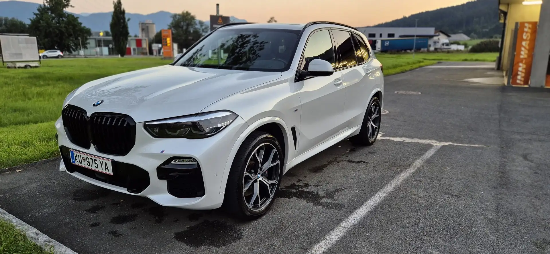 BMW X5 xDrive30d M-PAKET-PANORAMA Weiß - 1