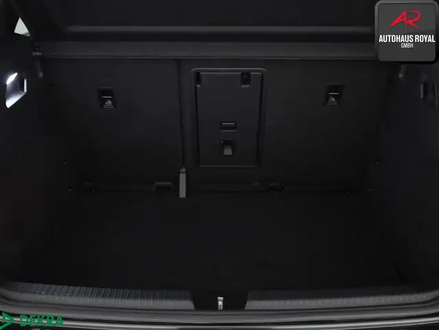 Volkswagen ID.3 view 13