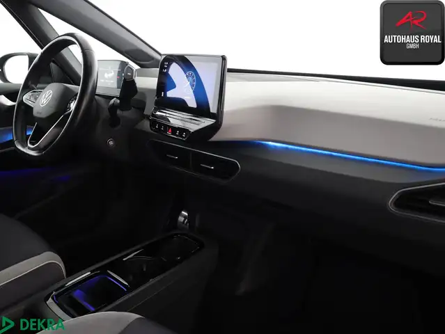 Volkswagen ID.3 view 10