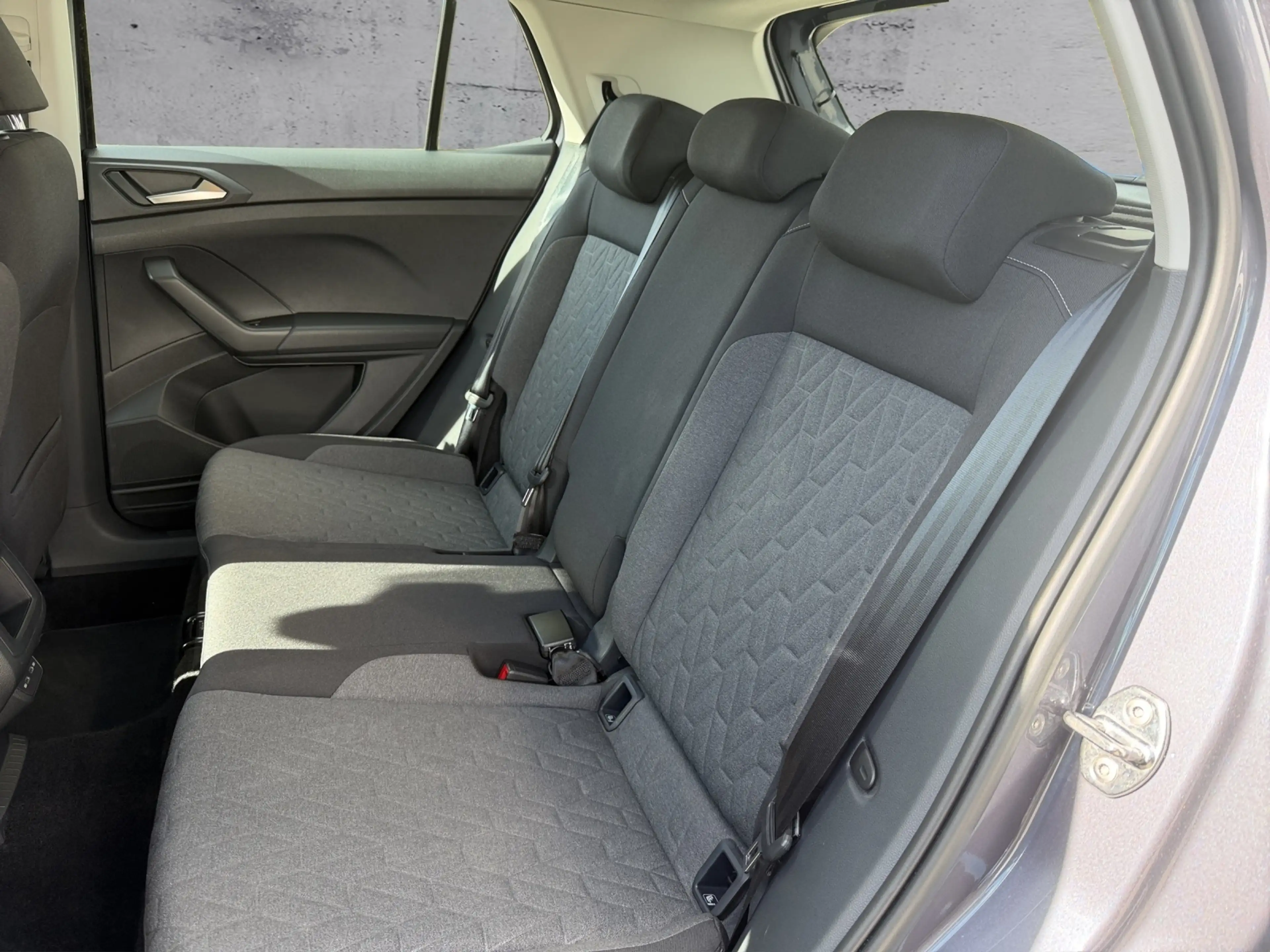Volkswagen T-Cross Life 1.0 TSI 5JG/AHK/ACC/CARPLAY — photo 12
