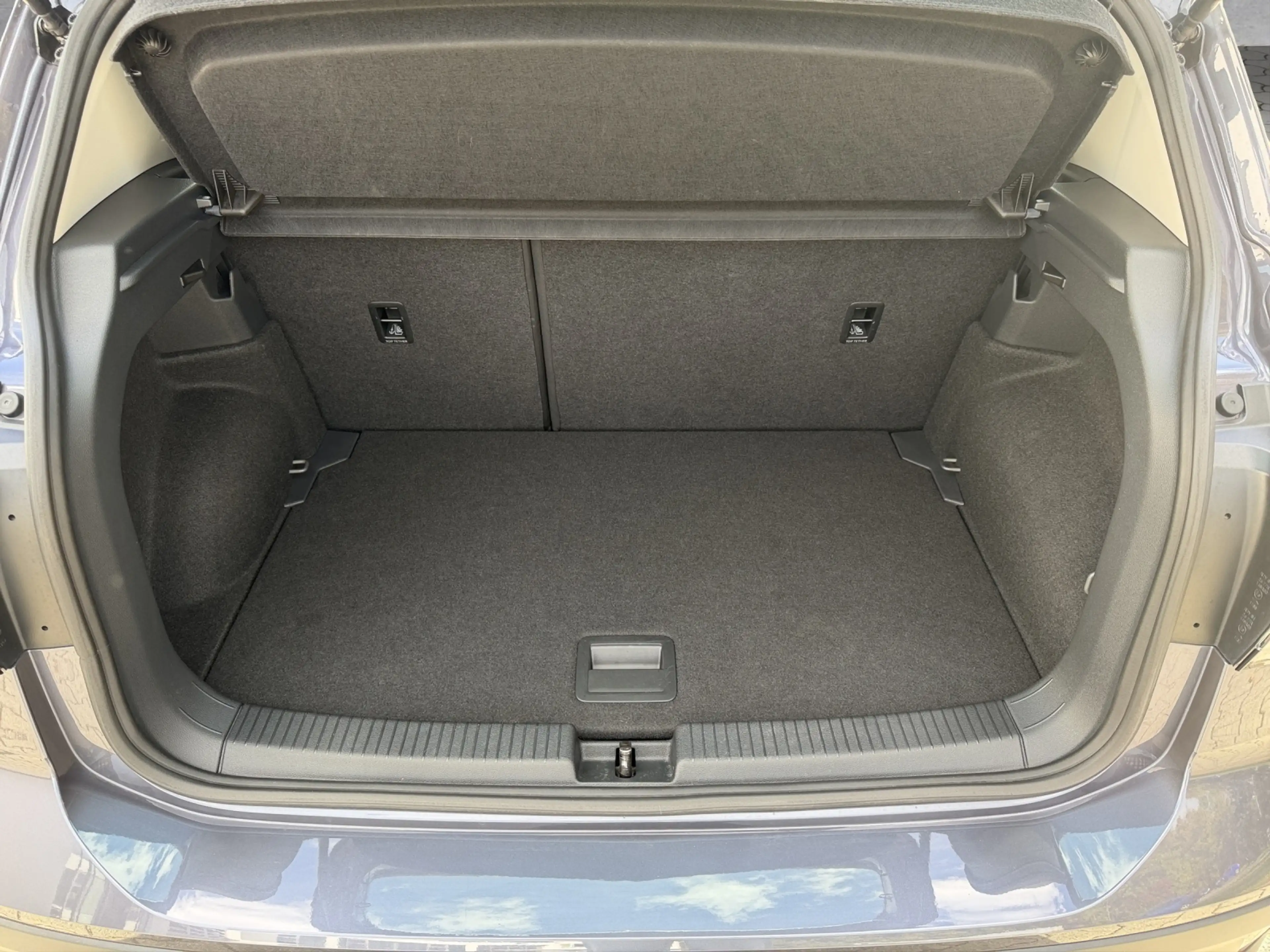 Volkswagen T-Cross Life 1.0 TSI 5JG/AHK/ACC/CARPLAY — photo 13
