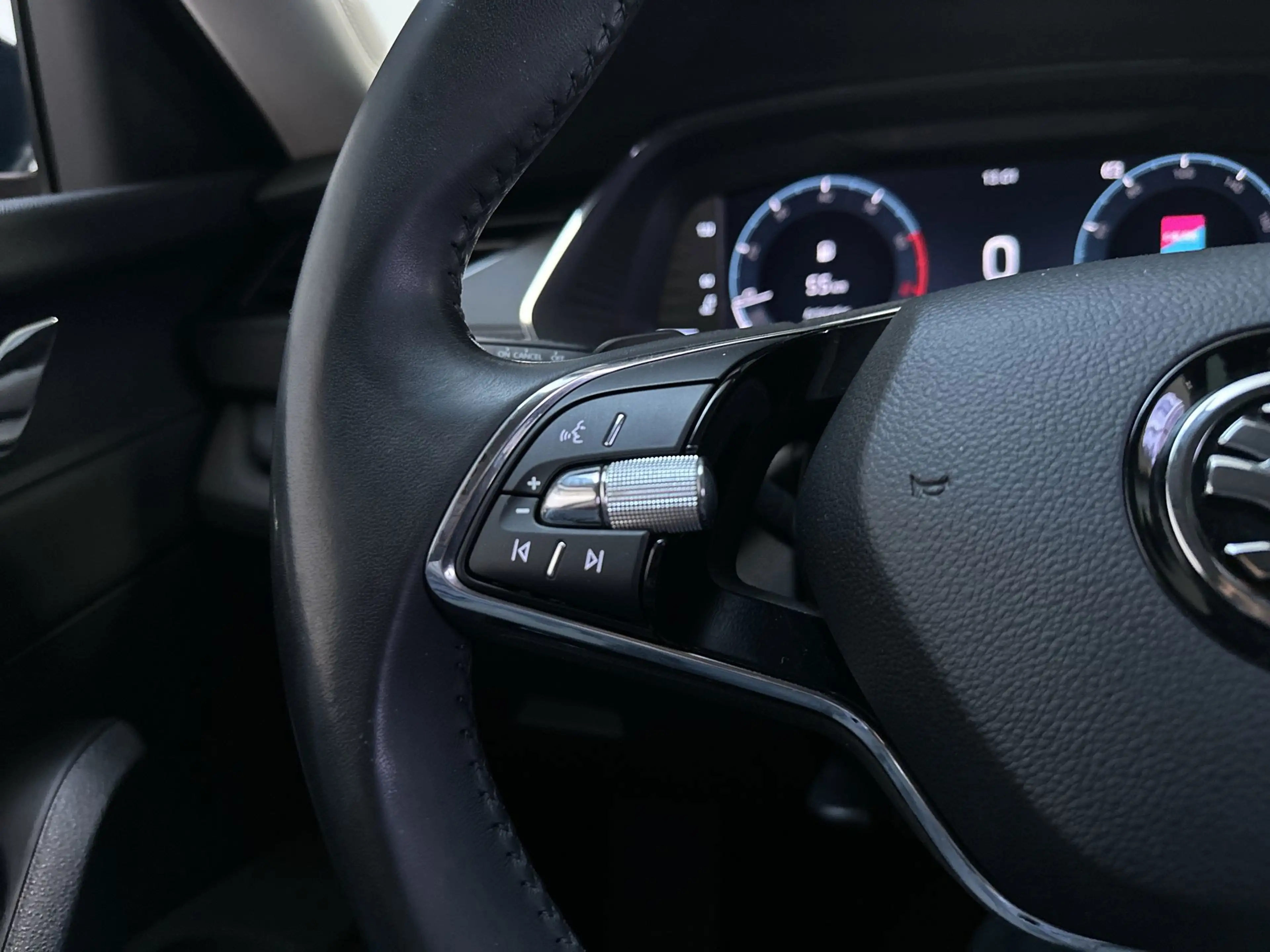 Skoda Octavia Combi 1.0 e-TSI 110pk DSG Ambition Navigatie Trekh — photo 22