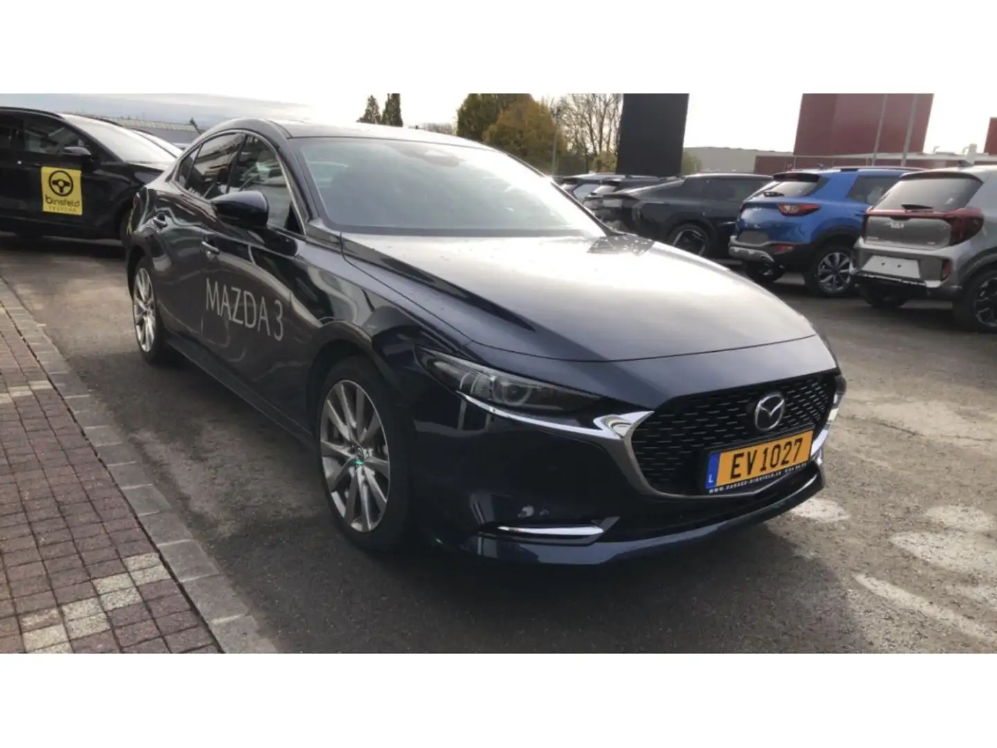 Mazda 3 Sedan e-Skyactiv X 186 hp 6AT Takumi Bleu - 2