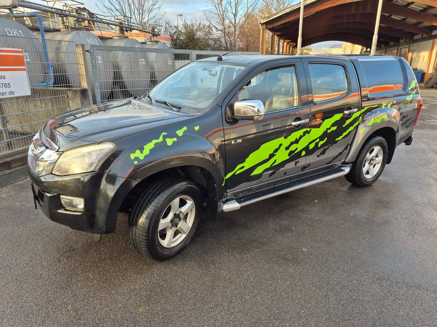 Isuzu D-Max D-Max 4x4 Double Cab Autm. Premium Schwarz - 1