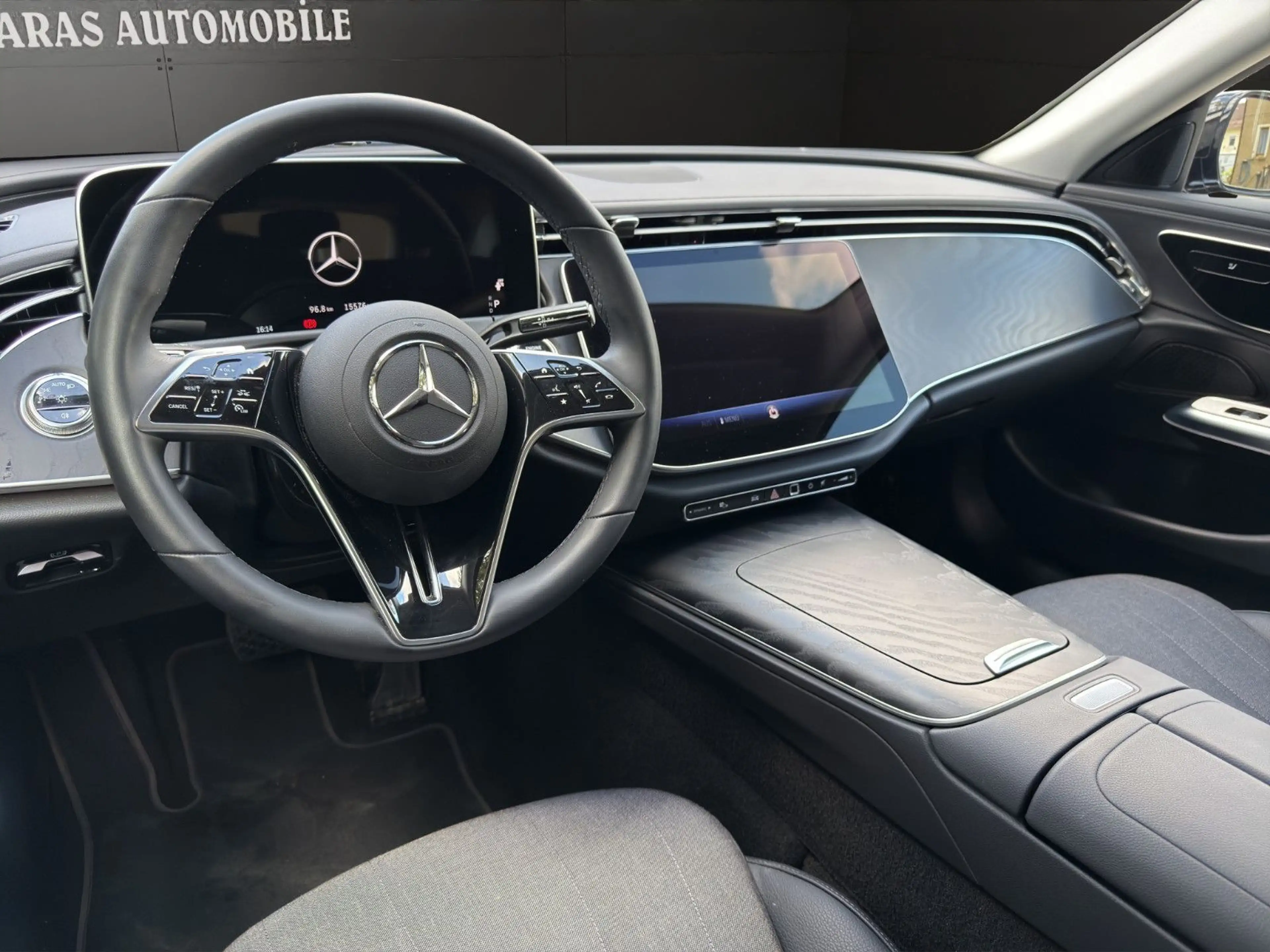 Mercedes-Benz E 220 d T-4Matic Avantgarde AHK — photo 14