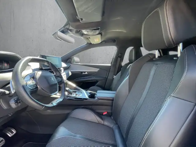 Peugeot 3008 view 9