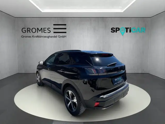 Peugeot 3008 view 5