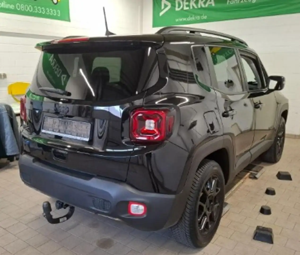 Jeep Renegade PHEV MY22 + Upland Schwarz - 2