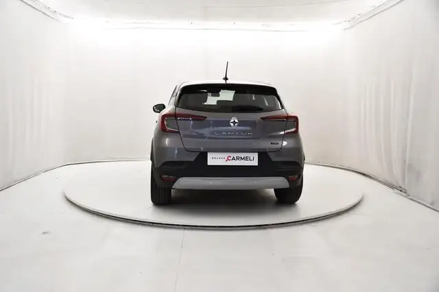 Renault Captur view 4