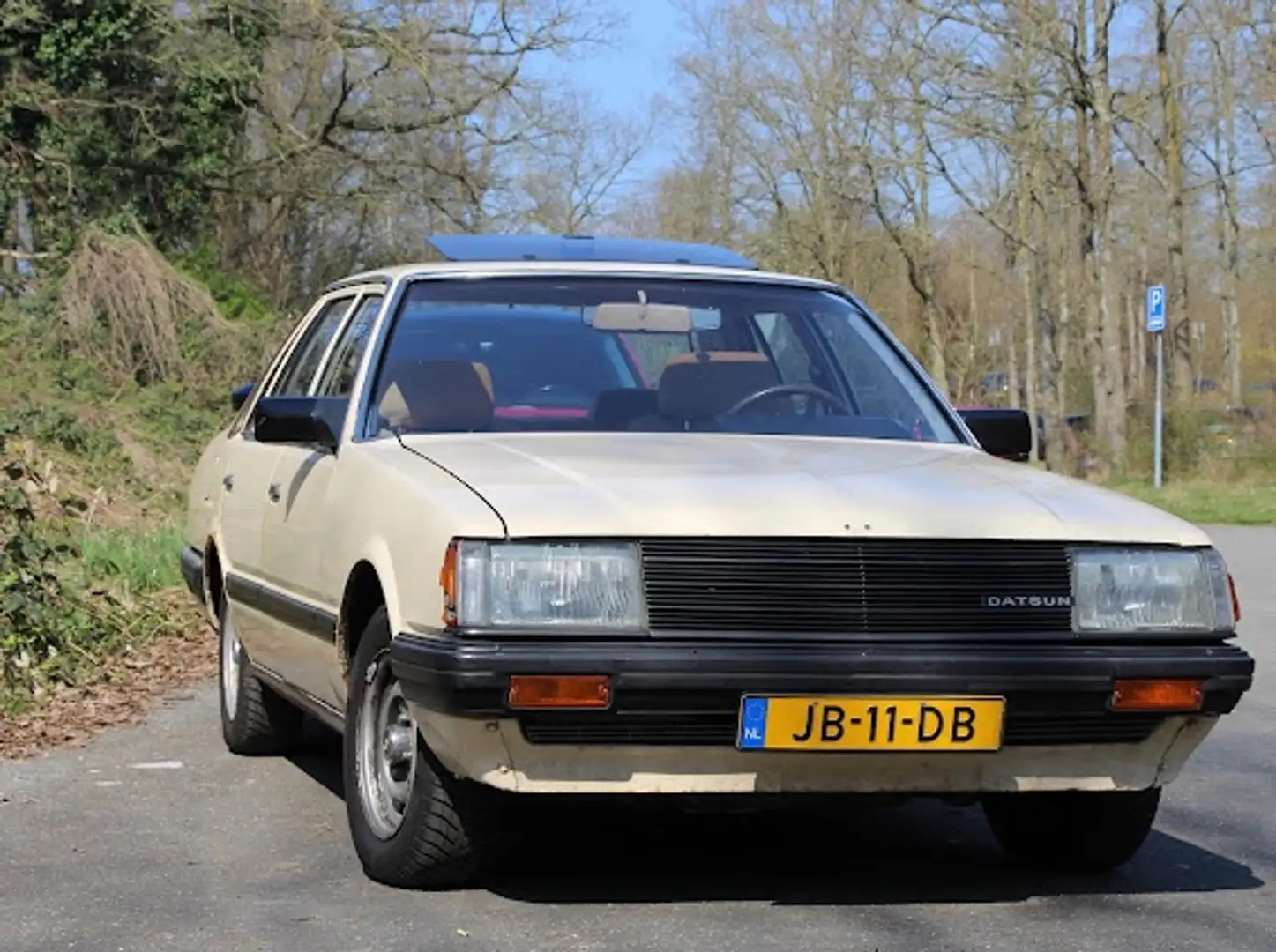 Nissan Laurel Overig 2.4 V6 SGL H5 Beige - 1