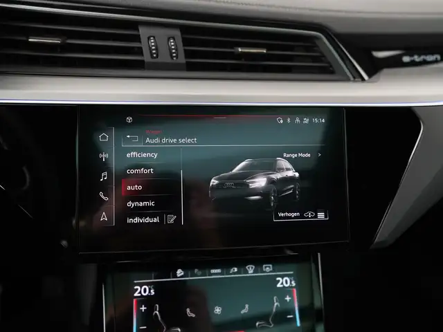 Audi E-Tron view 22