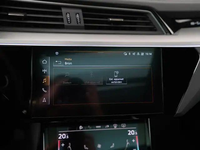 Audi E-Tron view 18