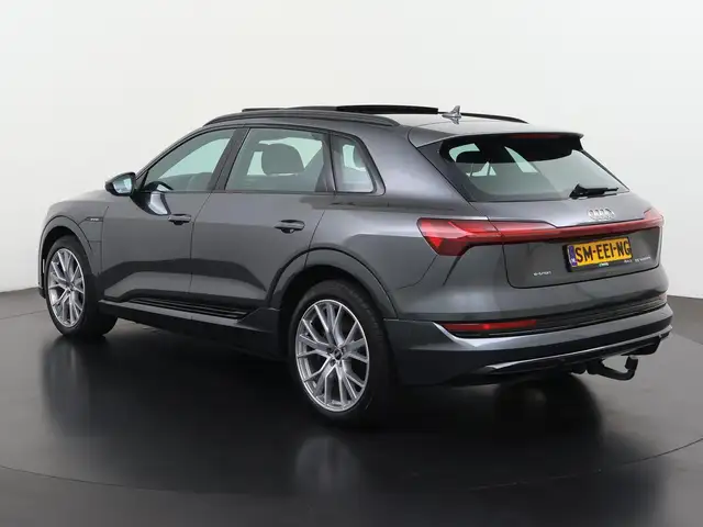 Audi E-Tron view 7