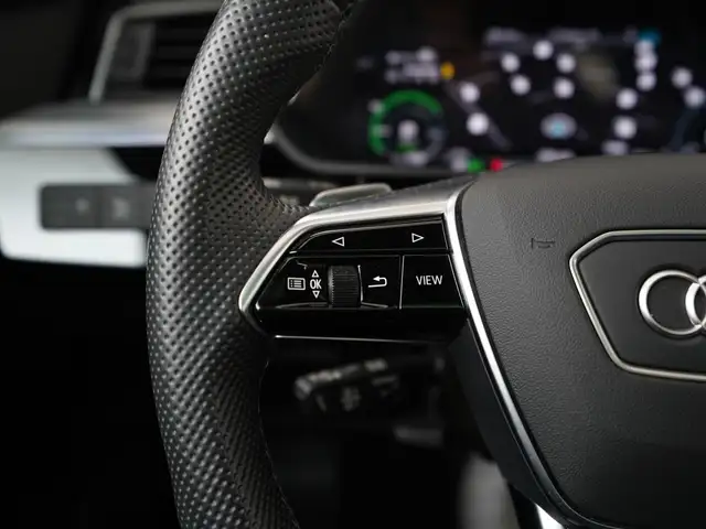 Audi E-Tron view 8