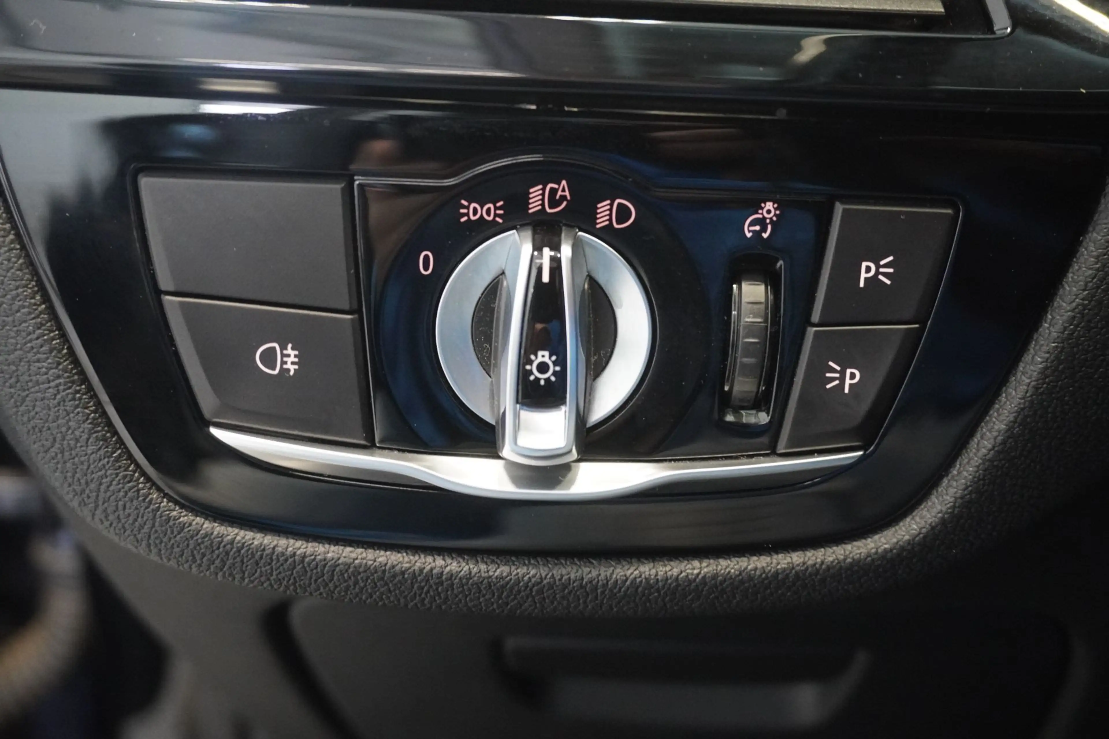 BMW 518 d Touring Aut./LED/Nav. Prof. — photo 14