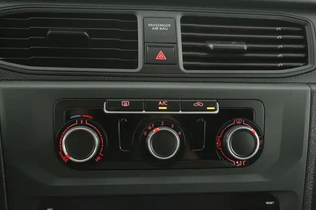 Volkswagen Caddy view 15