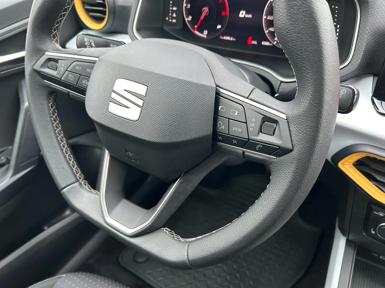 SEAT Arona Style 1.0 TSI DSG / Wireless Full Link 8
