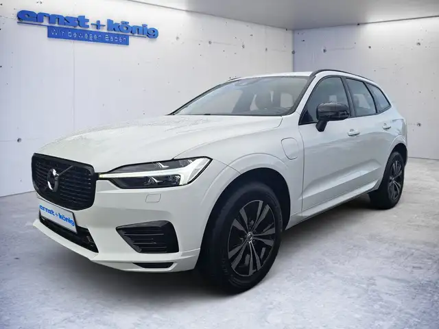 Volvo XC60 R Design Expression Recharge Plug In Hybrid AWD D