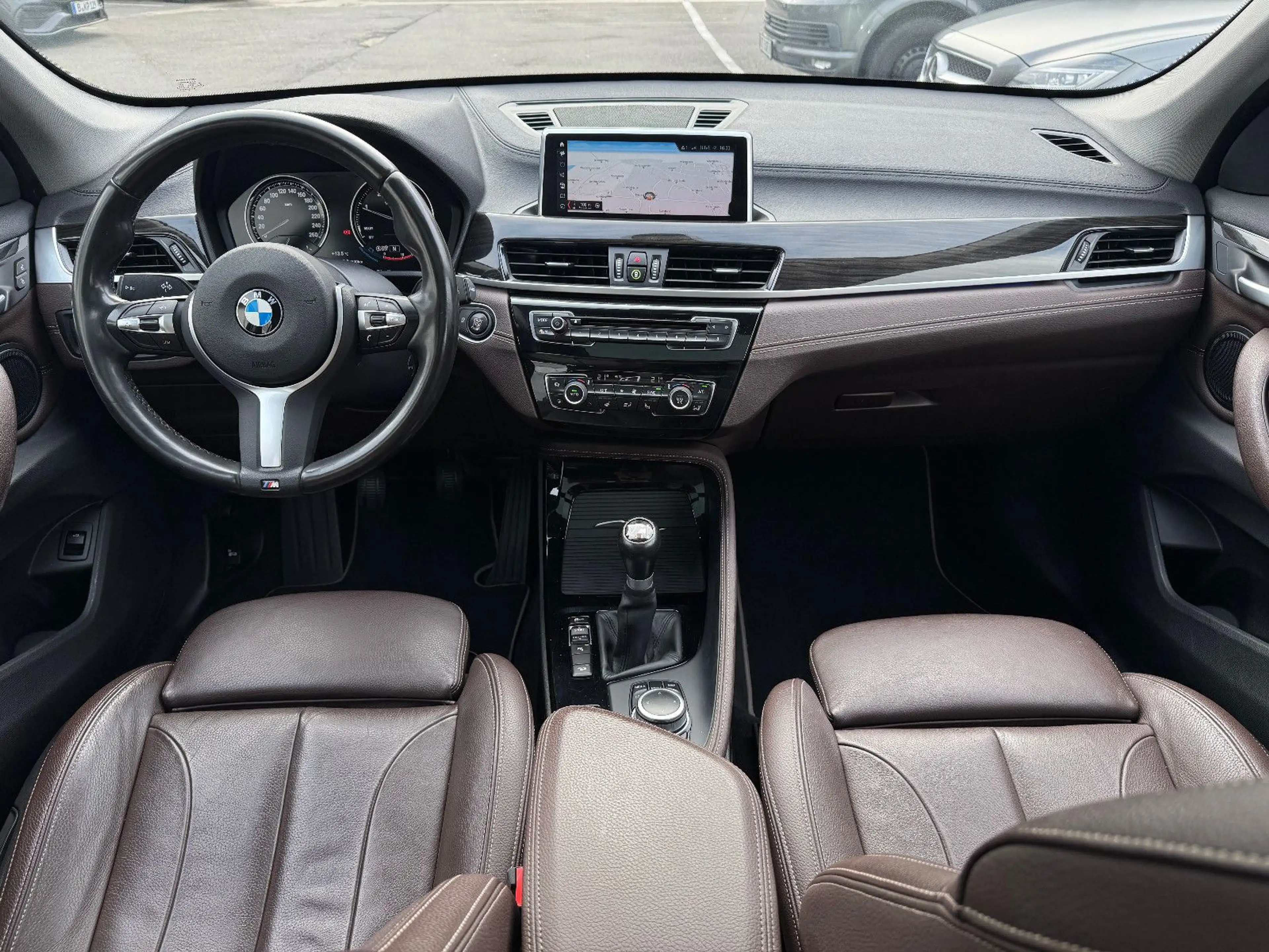 BMW X1 xDrive18d Sport Line Navi LED Leder AHK HiFi — photo 11