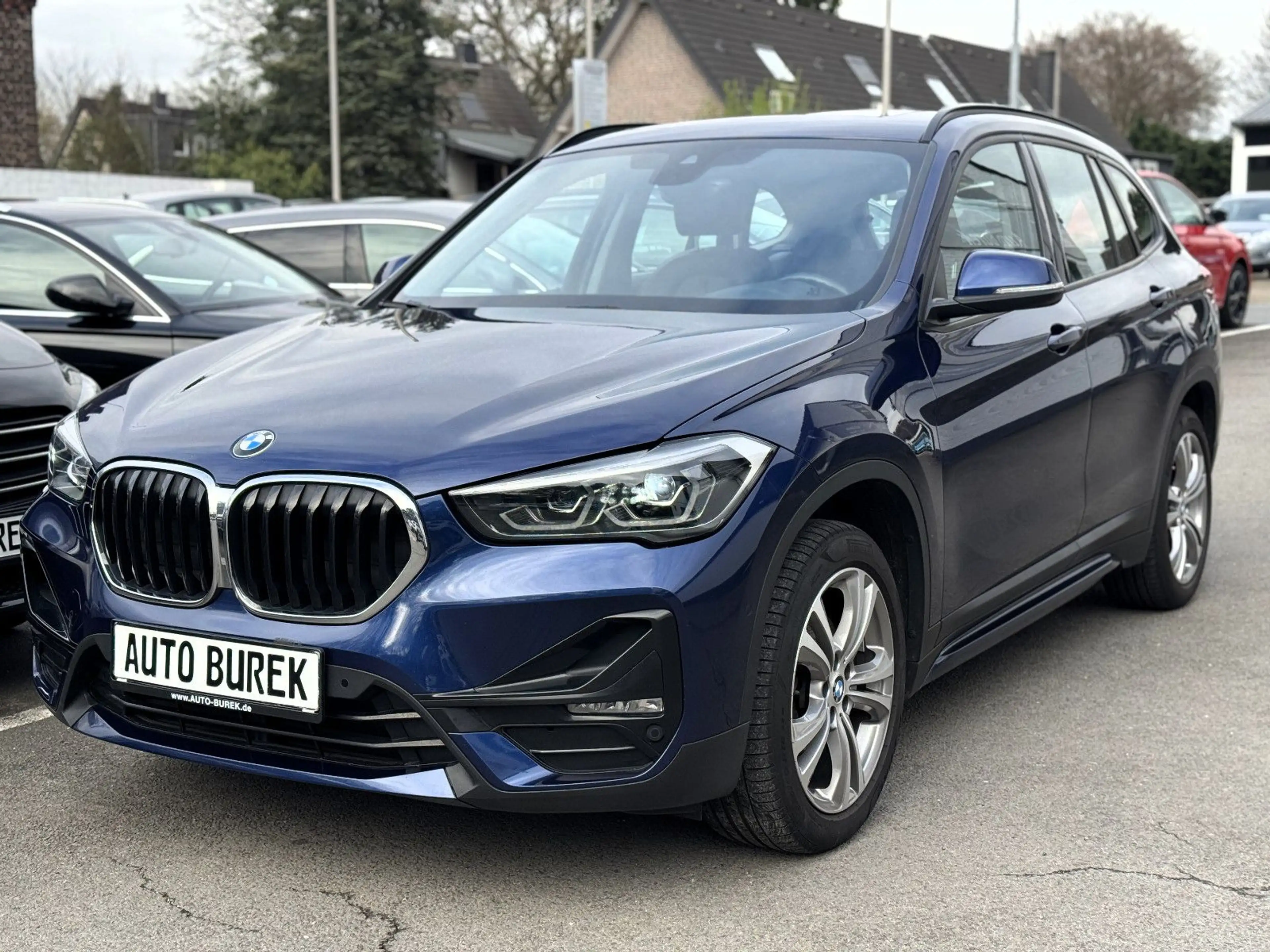BMW X1 xDrive18d Sport Line Navi LED Leder AHK HiFi — photo 2