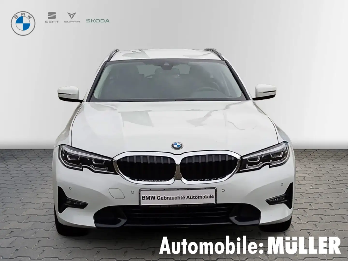BMW 320 d xDrive Touring Sport Line Aut. NAVI+KOMFORTZUGAN Weiß - 2