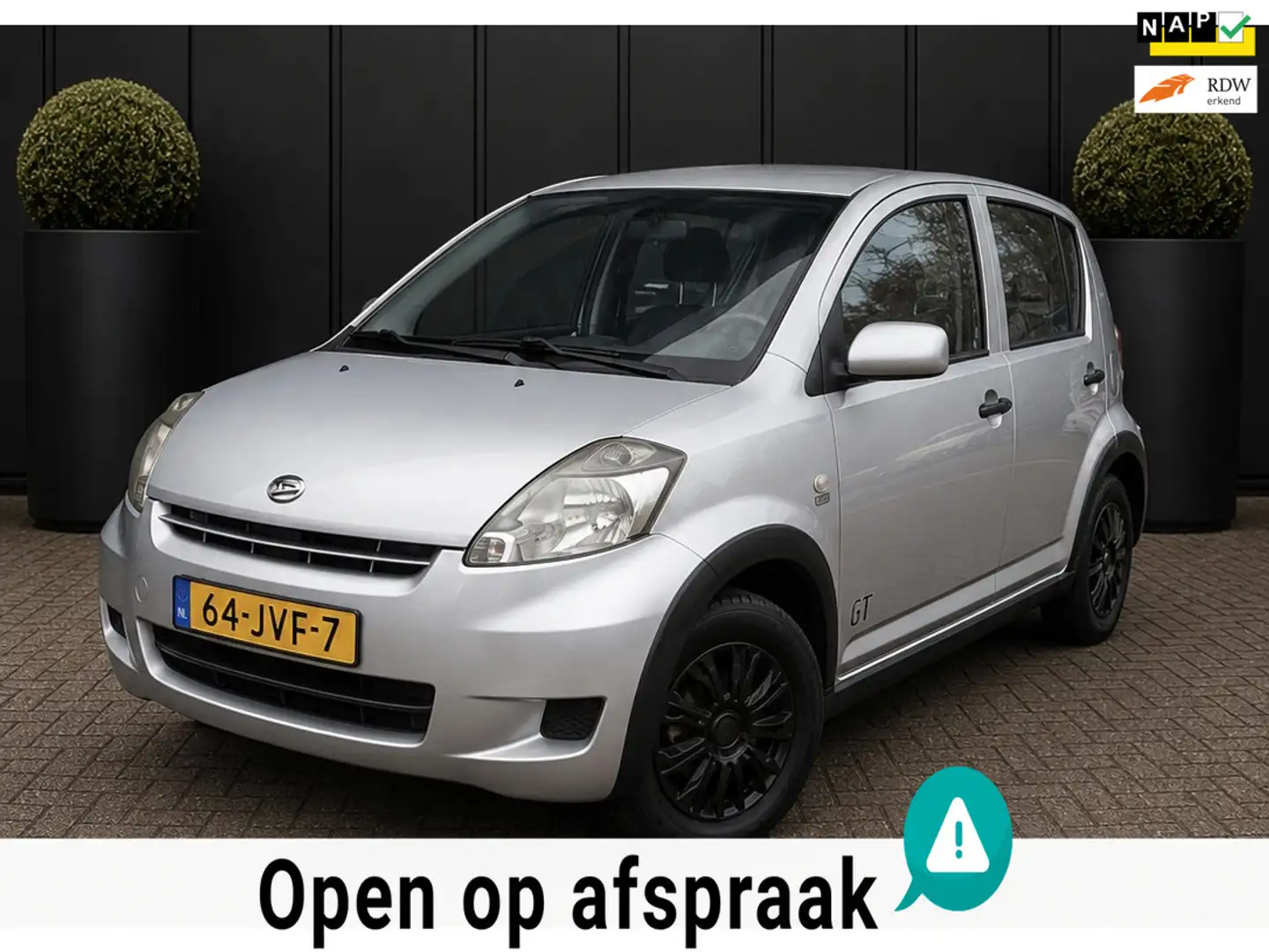 Daihatsu Sirion 2 1.0-12V GT-LINE APK 15-07-2027 NAP EL RAMEN Grau - 1