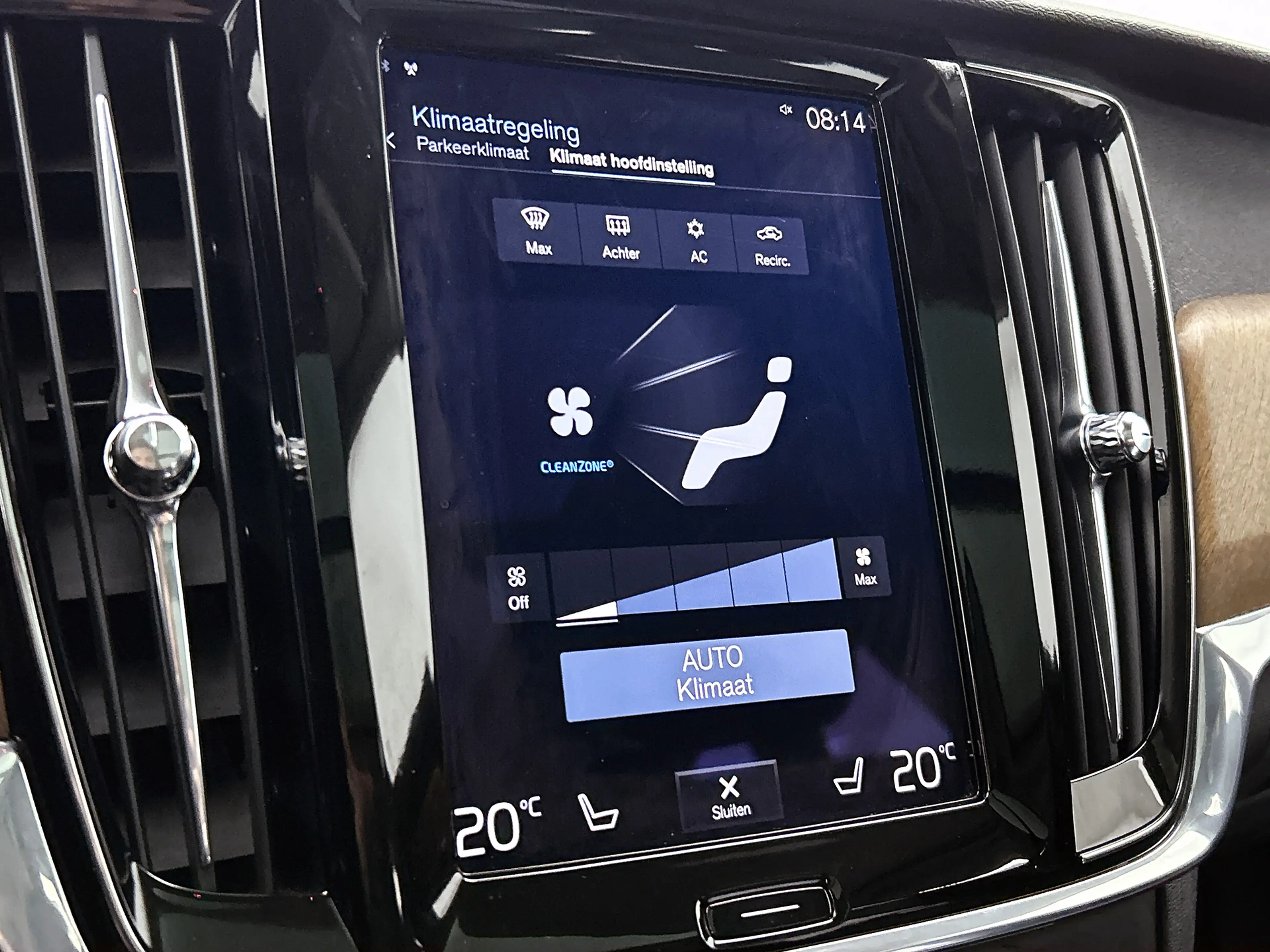 Volvo V90 2.0 T8 AWD Inscription / Panorama dak / Adap-Cruis — photo 28