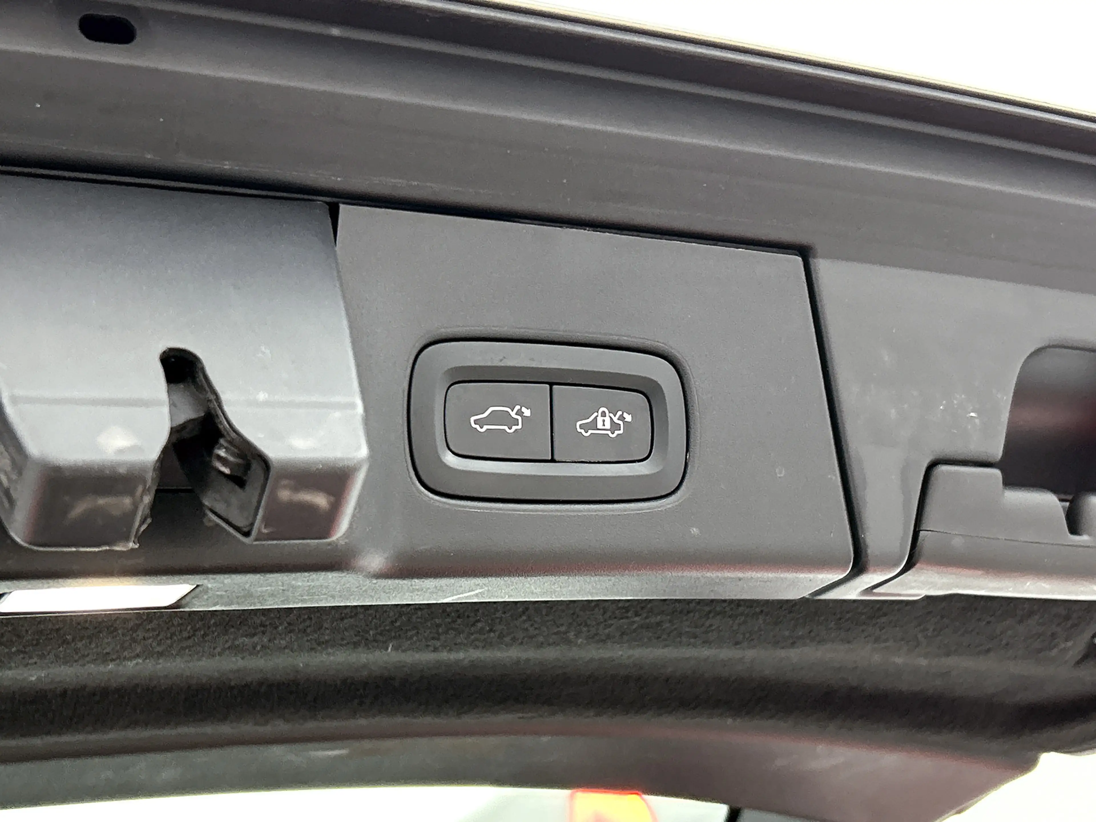 Volvo V90 2.0 T8 AWD Inscription / Panorama dak / Adap-Cruis — photo 25