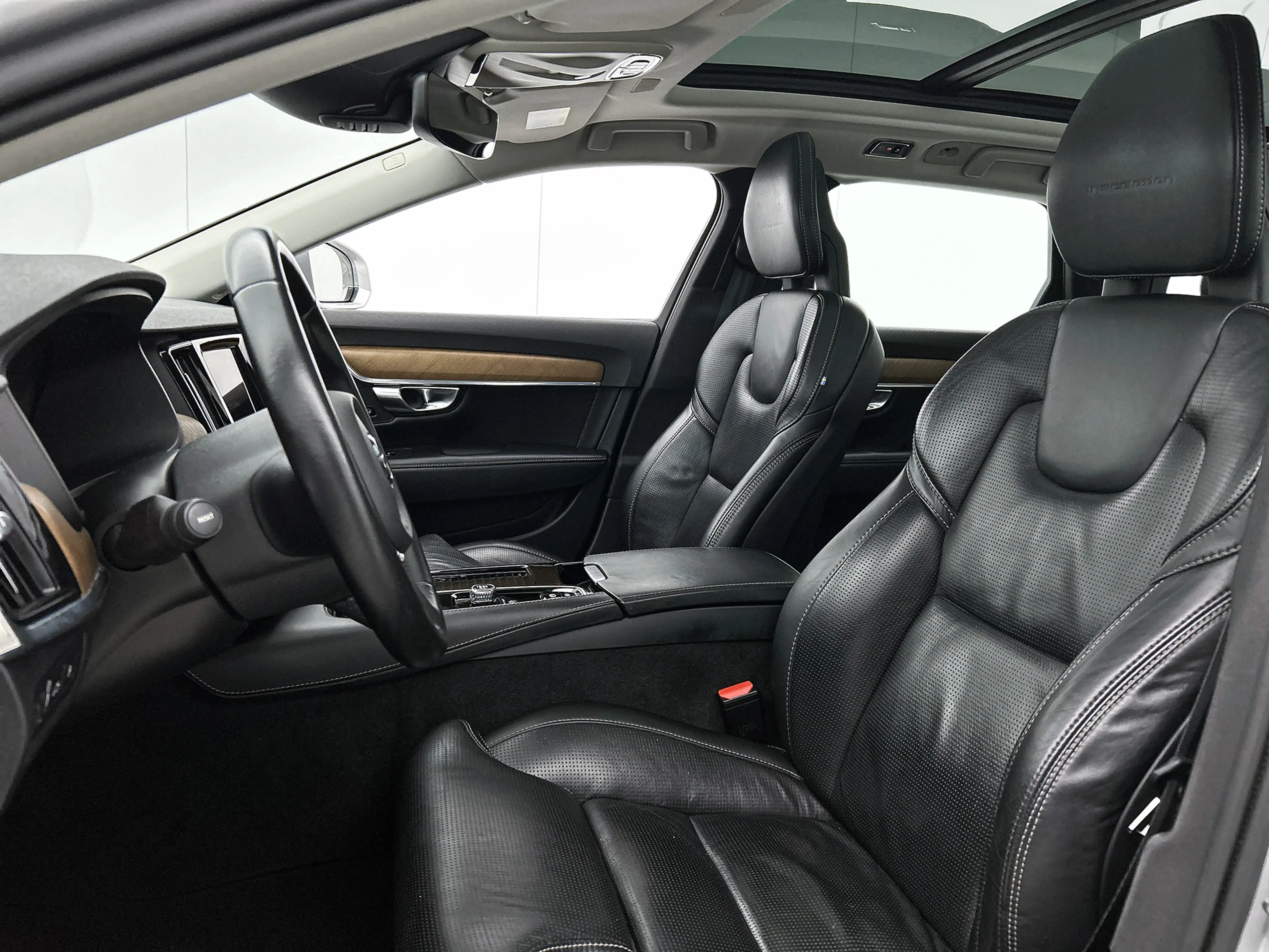 Volvo V90 2.0 T8 AWD Inscription / Panorama dak / Adap-Cruis — photo 41