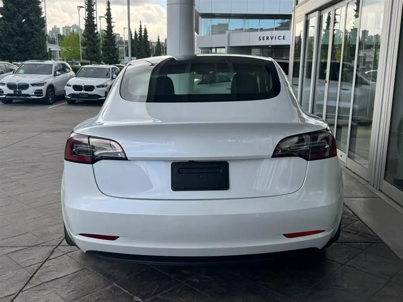Tesla Model 3 photo Tesla Model 3