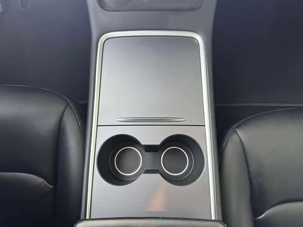 Tesla Model 3 photo Tesla Model 3
