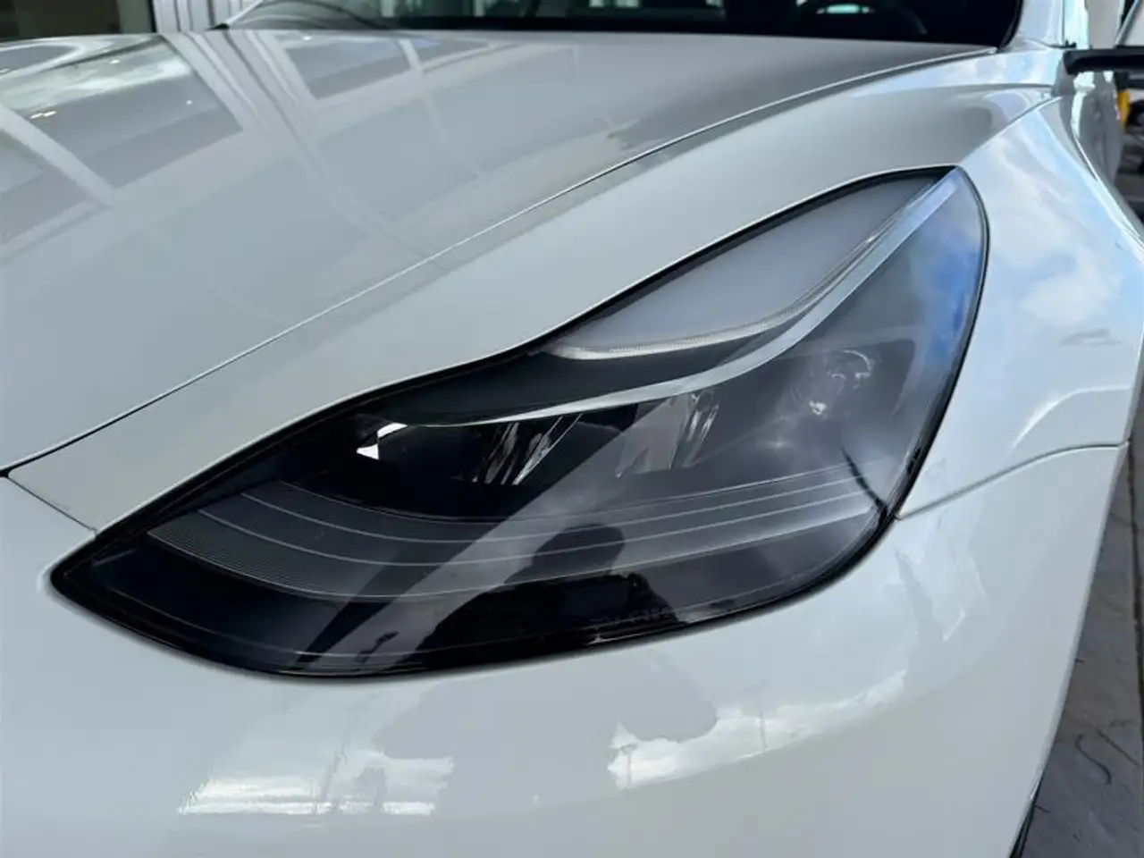Tesla Model 3 photo Tesla Model 3