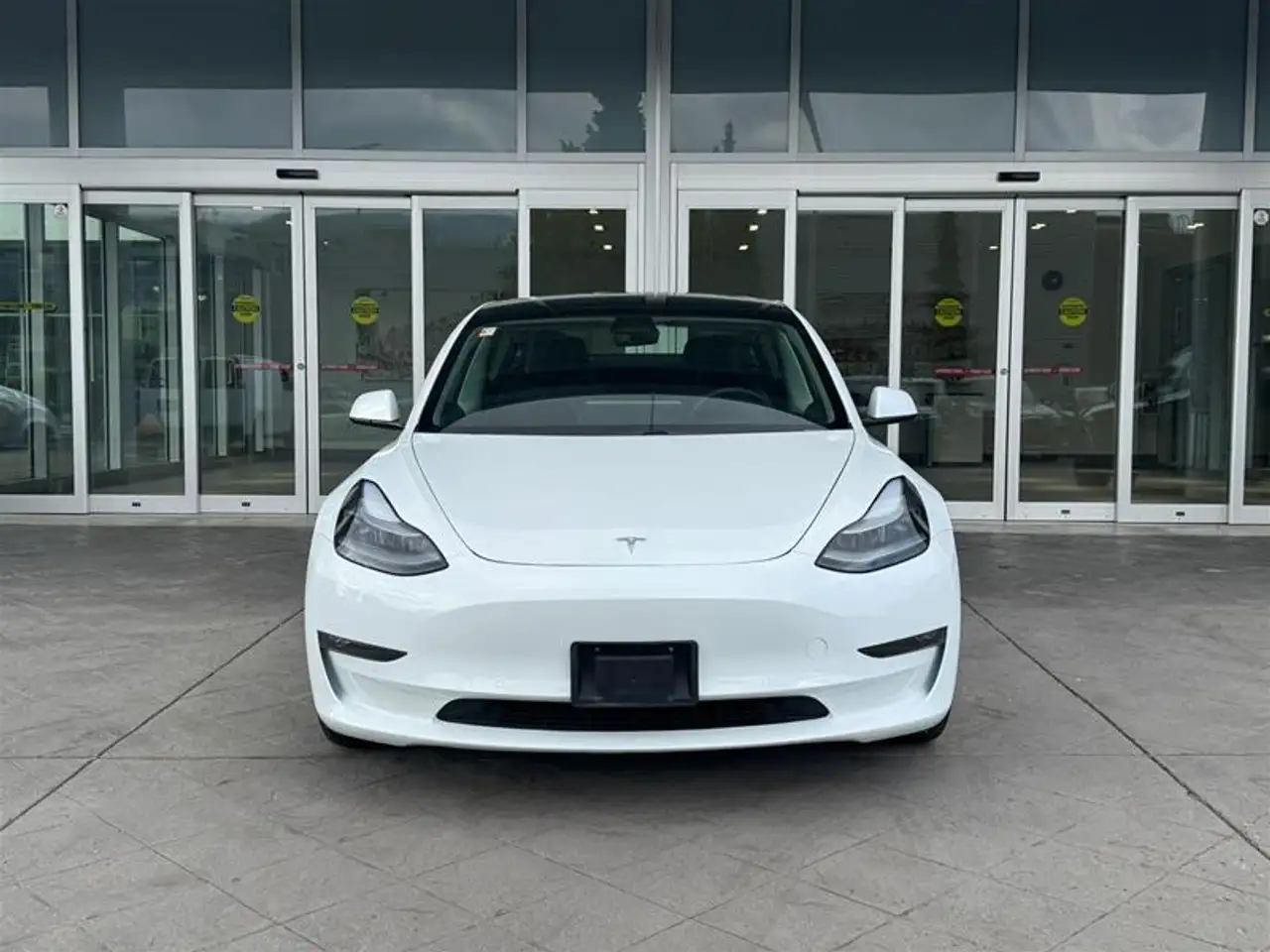 Tesla Model 3 photo Tesla Model 3