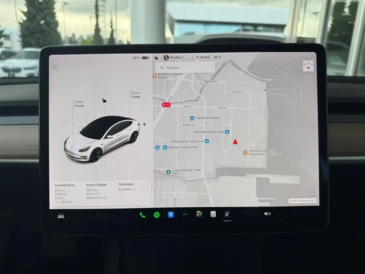 Tesla Model 3 photo Tesla Model 3