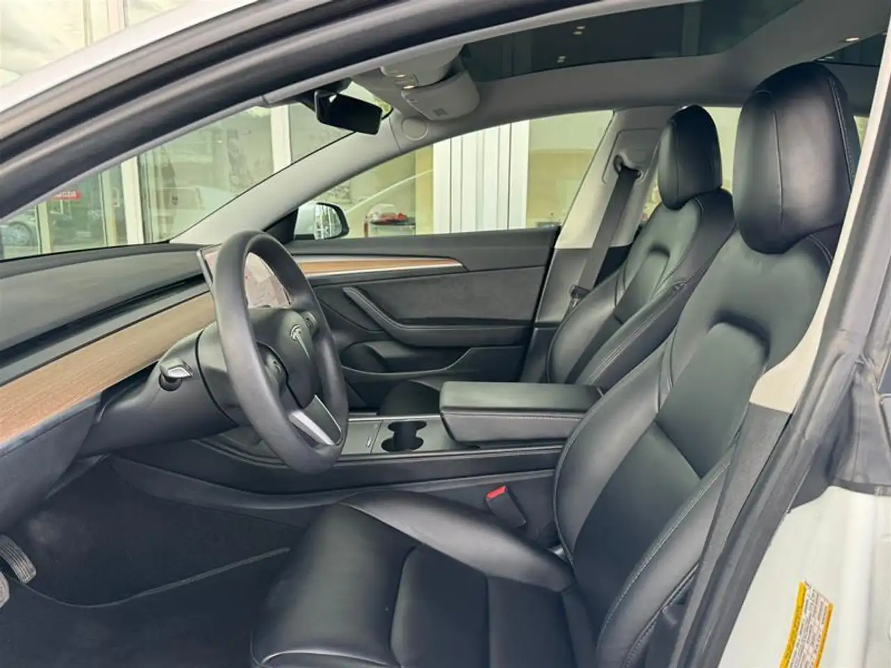 Tesla Model 3 photo Tesla Model 3