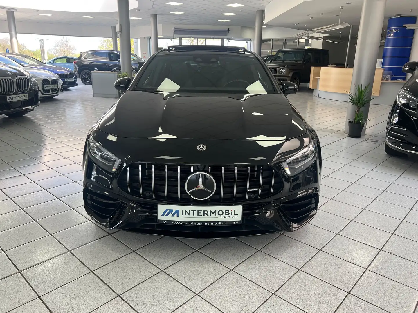 Mercedes-Benz A 45 AMG 4Matic PANO*BURMESTER*HUD*360°*DRIVERS* Noir - 2