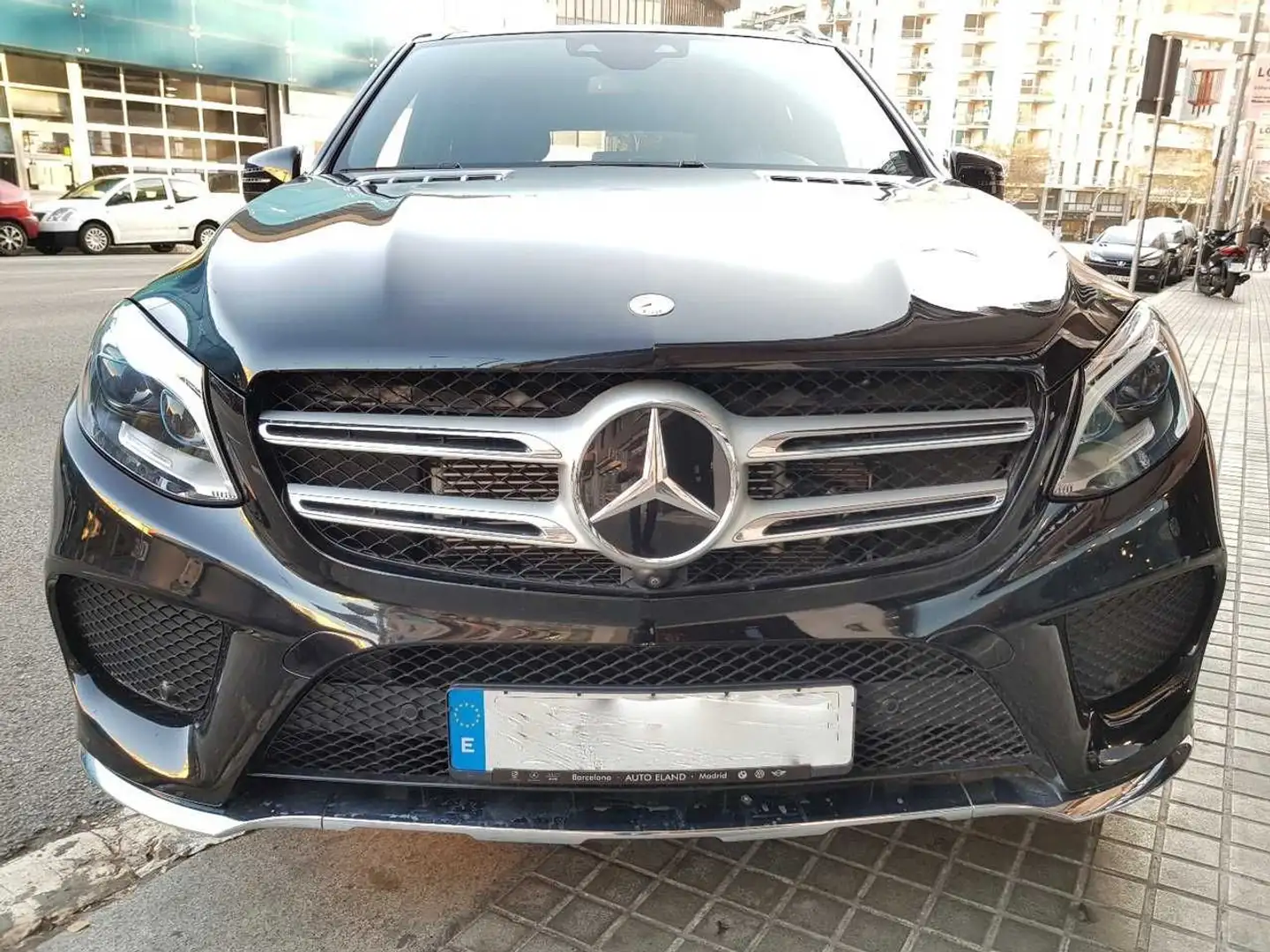 Mercedes-Benz GLE 500 e 4Matic Schwarz - 2