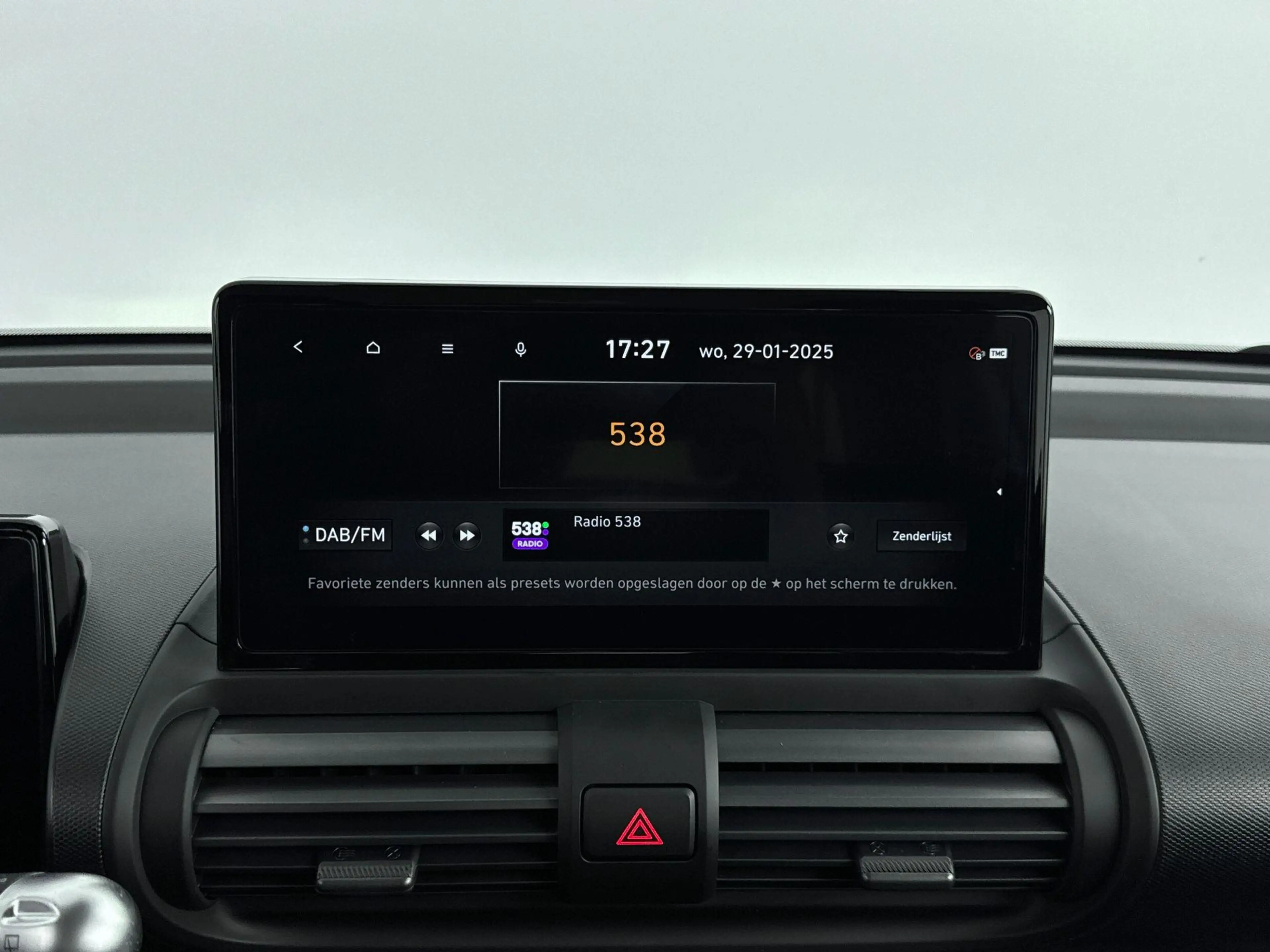 Hyundai Inster E-Motion 42 kWh | Apple Carplay/Android Auto | Par — photo 13