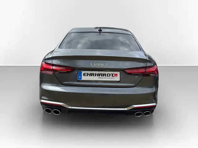Audi S5 view 7