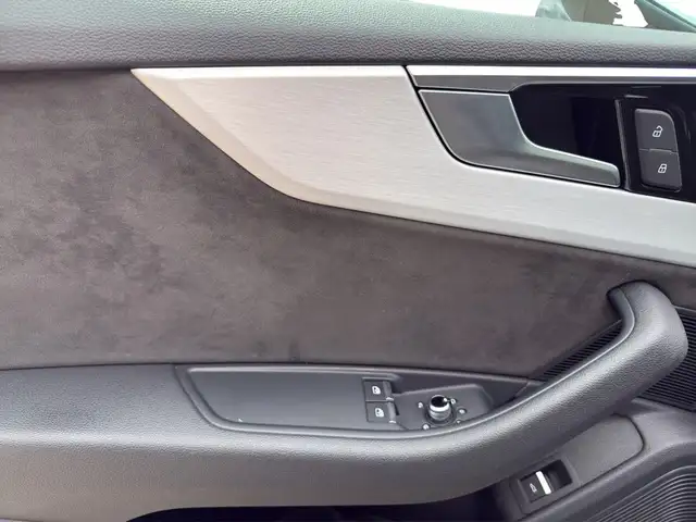 Audi S5 view 13
