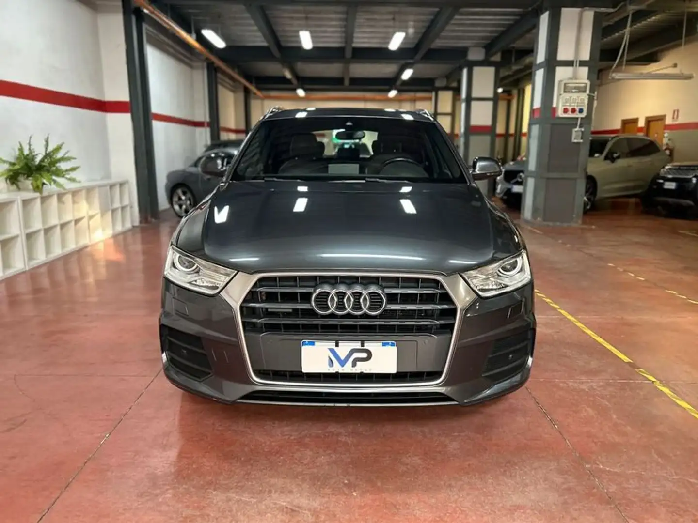 Audi Q3 2.0 TDI 184 CV quattro S tronic Sport s-line Gris - 2