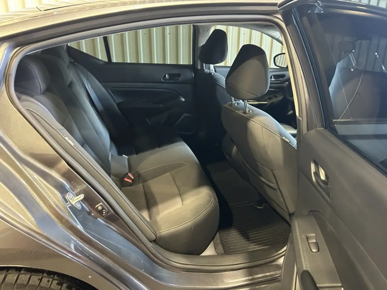 Nissan Altima снимка Nissan Altima