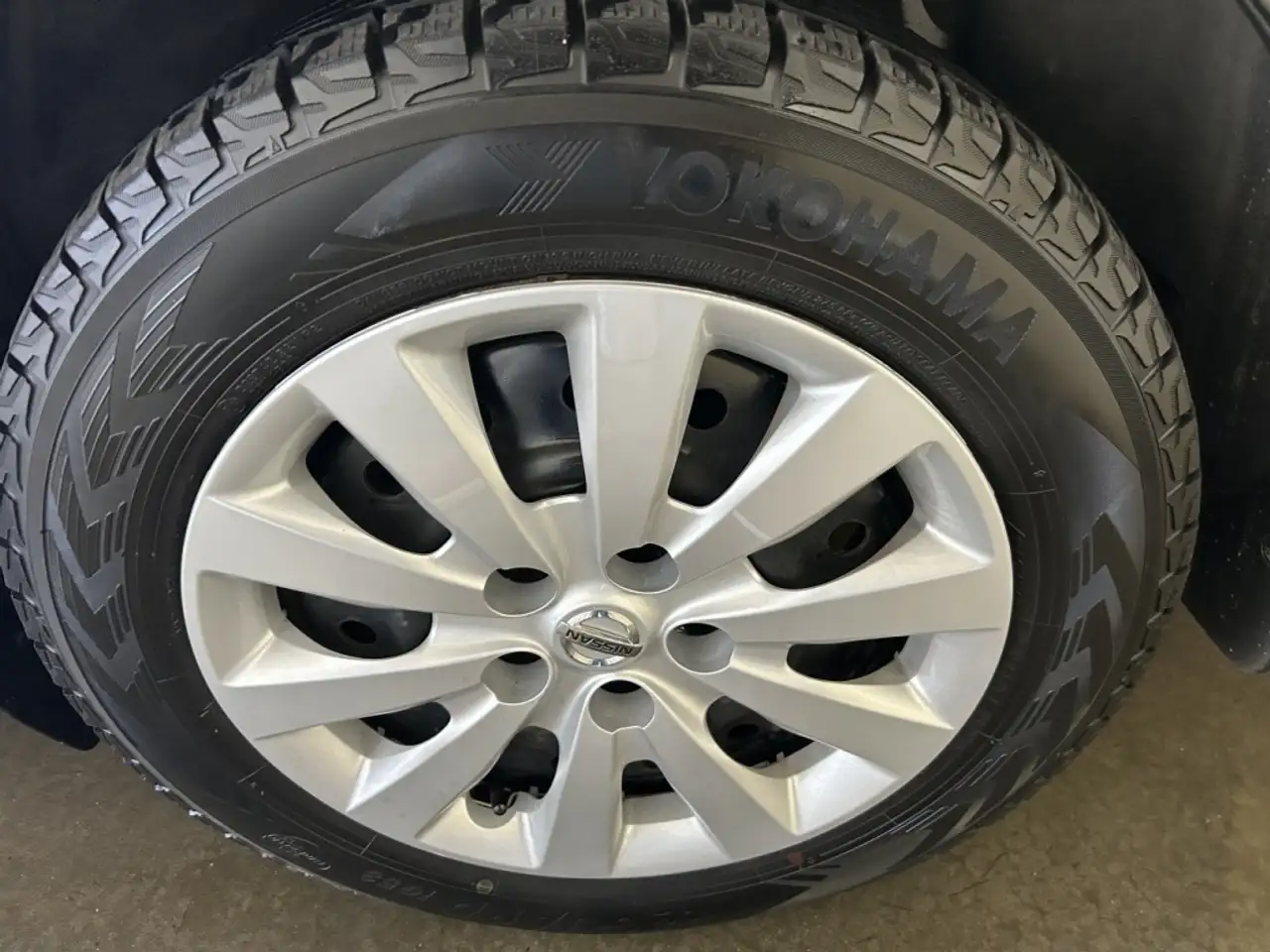 Nissan Altima снимка Nissan Altima