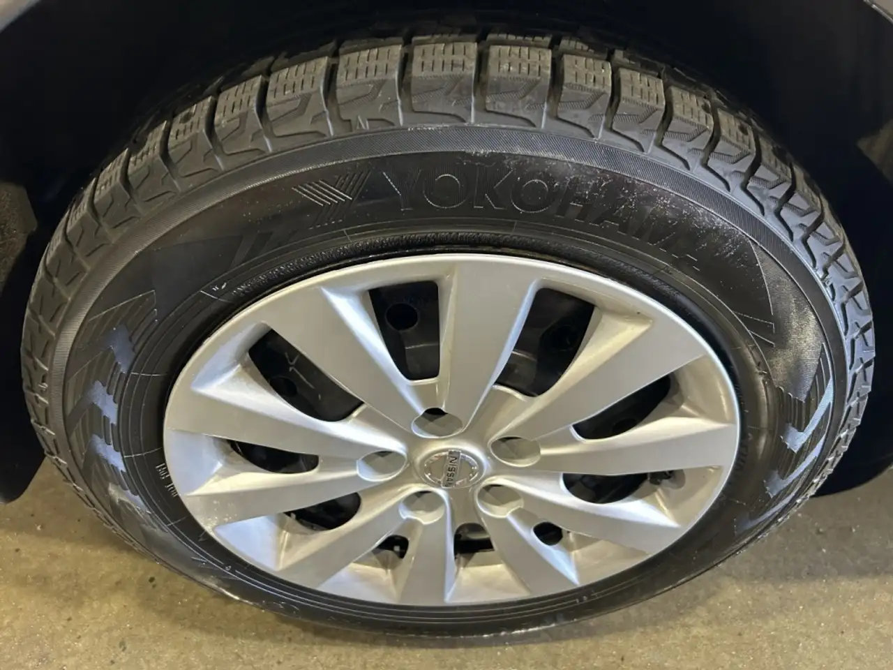 Nissan Altima снимка Nissan Altima