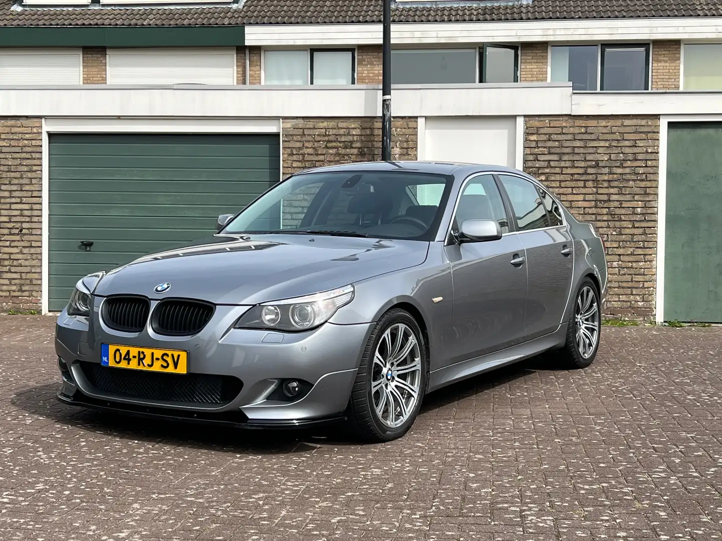 BMW 525 525i High Executive Zilver - 1