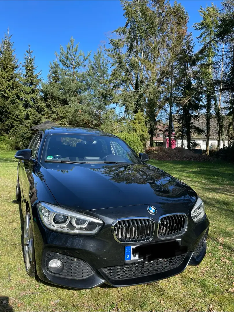 BMW 120 120d Aut. M Sport Schwarz - 1