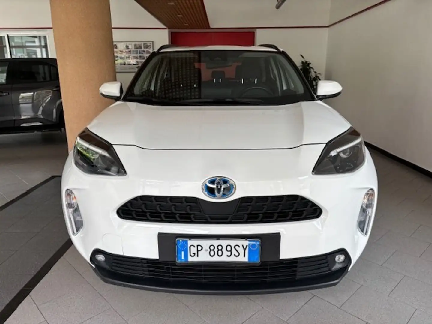 Toyota Yaris Cross Cross 1.5h Active fwd 116cv e-cvt Bianco - 2